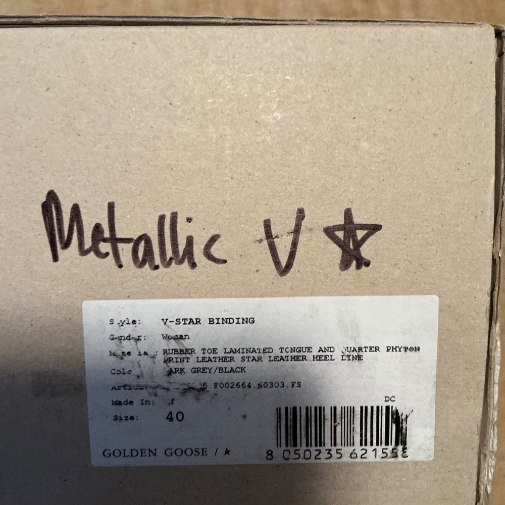 Golden Goose Metallic V star Women’s Sz 40 NIB - Picture 8 of 8
